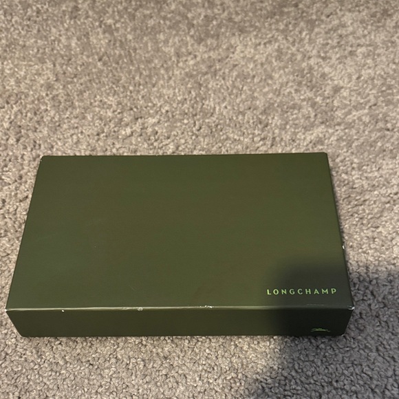 Longchamp Teal Crocodile-Patterned Clutch wallet - Picture 8 of 8